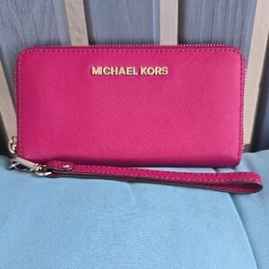 Michael Kors Fuchsia Wristlet Clutch